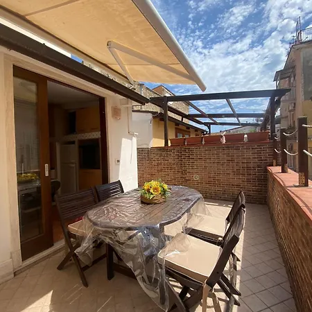 Alojamento de Acomodação e Pequeno-almoço Cassiopea Gaeta