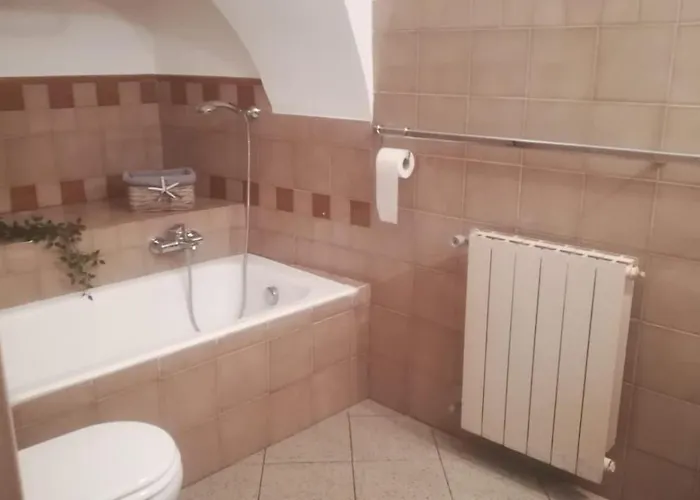 Cassiopea Nocleg ze śniadaniem 4*