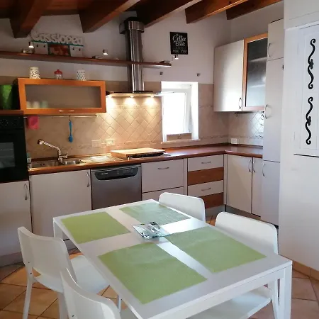 לינה וארוחת בוקר Cassiopea