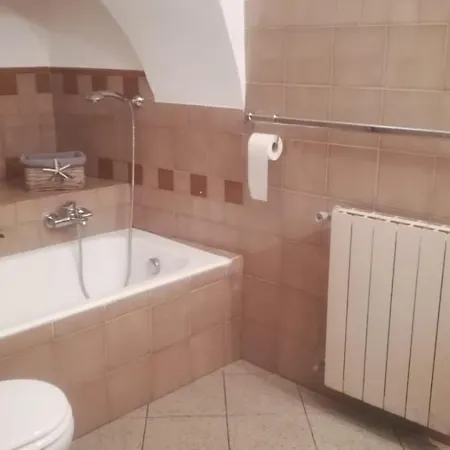 Cassiopea לינה וארוחת בוקר 4*